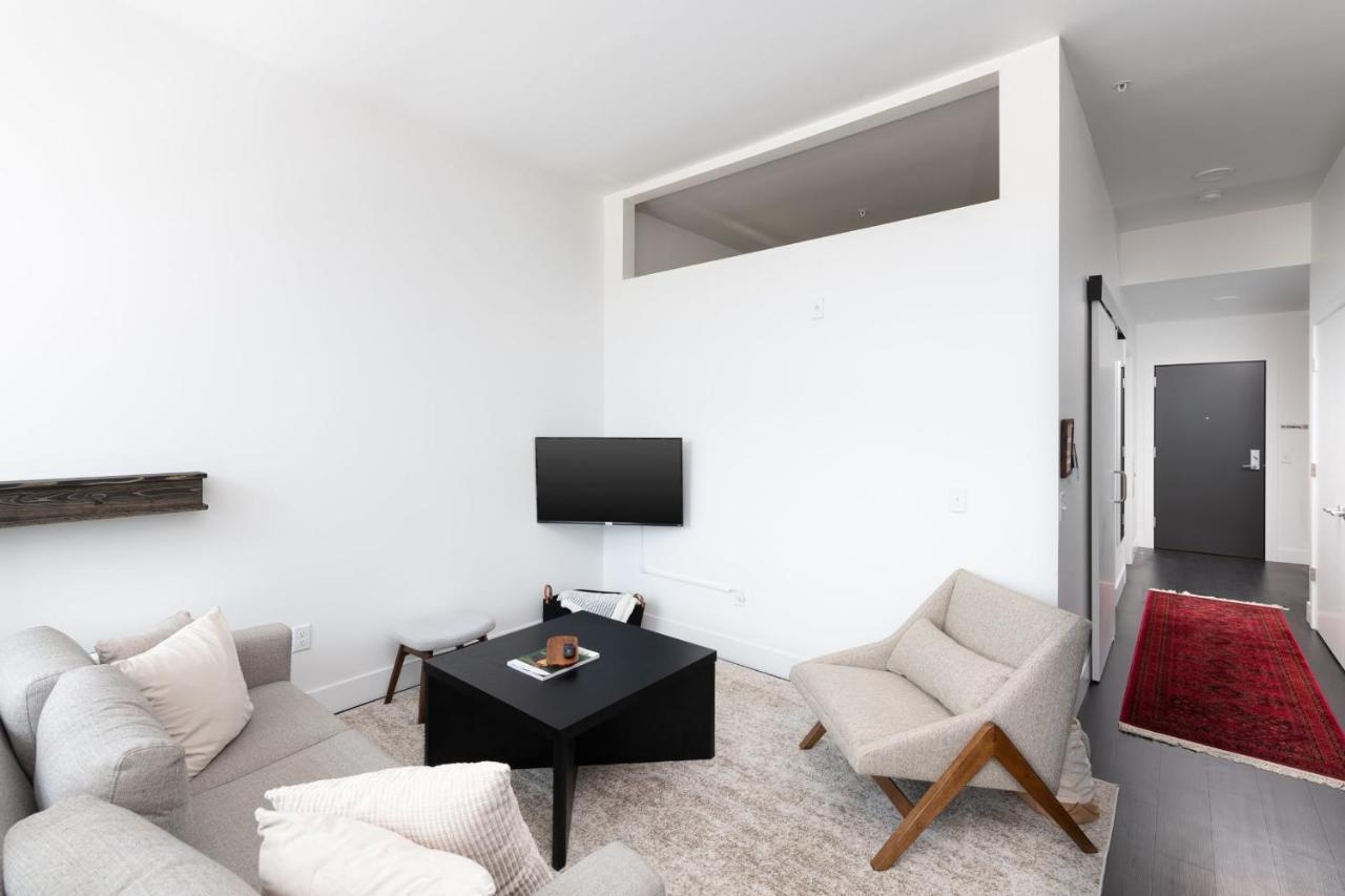 Modern 1Br Apt With Skywalk To Fiserv, Rooftop, And Parking Milwaukee Kültér fotó